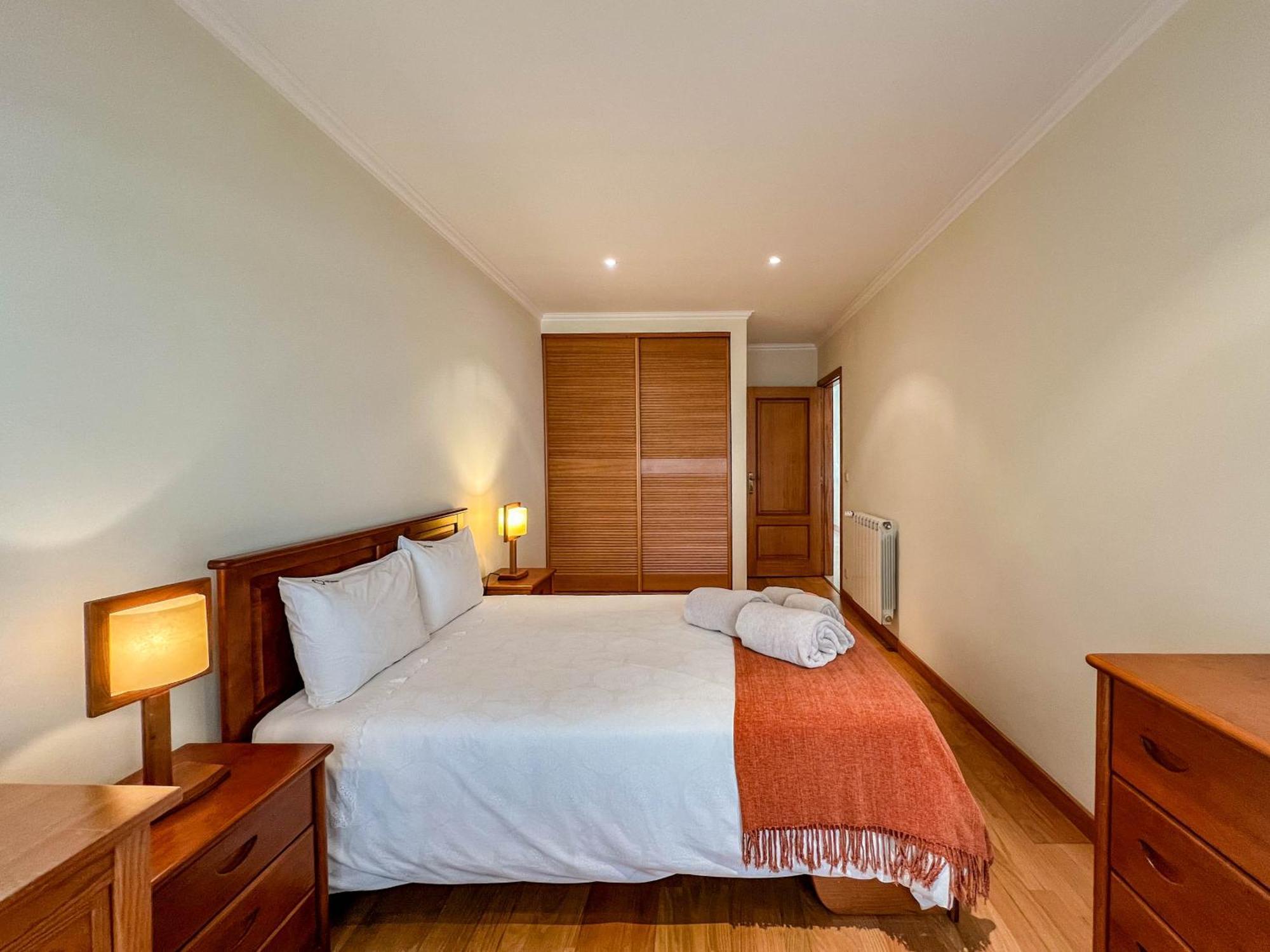 ויאנה דו קסטלו Casa Coracao De Viana - Near The Beach Apartment מראה חיצוני תמונה
